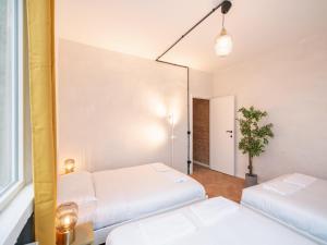 Very Large Central Station 2BR 14P Apartment