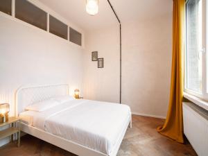 Very Large Central Station 2BR 14P Apartment