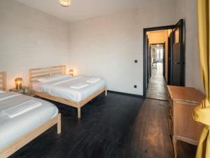Grand Central Station Two Bedroom Apartment