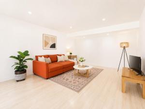 Leichhardt 4BR Family Retreat with Lovely Backyard