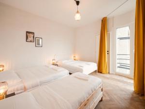 Very Large Central Station 3BR 14P Apartment