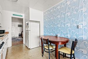 2 Bed1 Bath on the Boardwalk by the Inlet