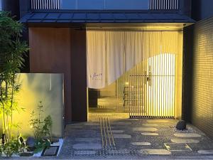 s Base shijo-omiya