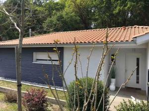 Villa proche lac avec piscine chauffée - FR-1-831-20