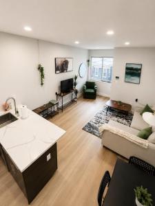 1Bed1Bath-TempleU, Rooftop, Sleeps4, WD