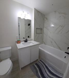 A New 3 Bedroom 4 Beds 2 Bath, Apt 1