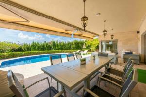 Contemporary Villa Near Palma De Mallorca