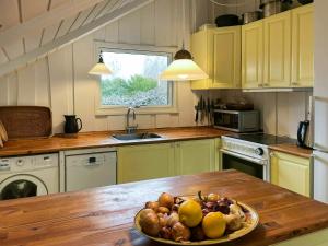 Nature Getaway With Lush Garden Near Isefjord