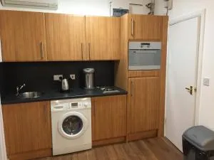 The Bungalow - Barnet