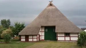 Gehoeft Nr X zu Peccatel vor den Toren von Schwerin nahe Störkanal bei Plate - Peckatel