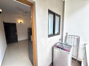 Cozy Assagao 1BHK Apartment with Pool, WiFi & Near Hotspots