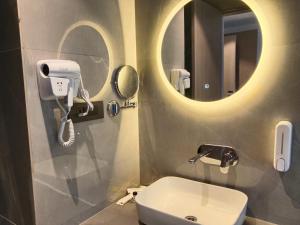 Comfort Inn Empire, Morbi