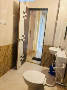 Lush feld view 2bhk apartment in quiet south Goa