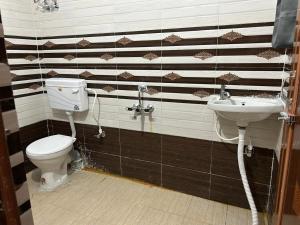 Hotel Bindusagar - Budget Rooms Near Sri Lingaraja Temple