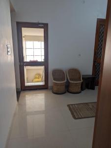 Karmawas House