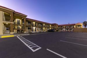 Quality Inn & Suites Hesperia-Victorville