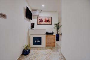 Restin Hotel - Spectrum Mall Road - Sector 101