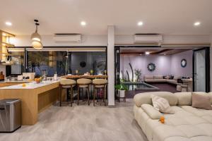 Modern & Elegant 3bd Umalas Villa with Private Pool