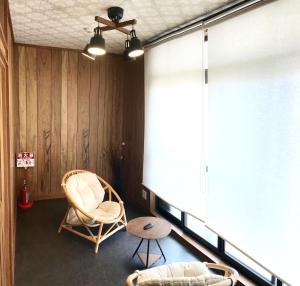 雅 Private Entire House, Sleeps 11, Direct Access to Kansai Airport, 5-Min Walk to Tengachaya Station, Close to Namba & Shinsekai!