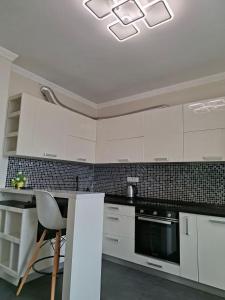 32-2 one-bedroom apartment