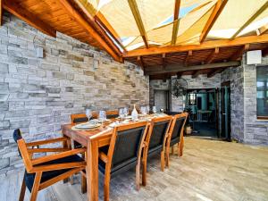Villa Helios Luxury Sea View Villa with Private Pool Gym and BBQ Area