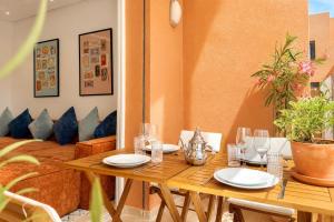 Bright 2BR with Sunny Terraces in Majorelle
