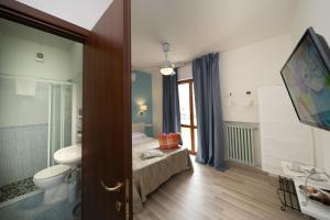 Stella Mare Rooms Food and Beach
