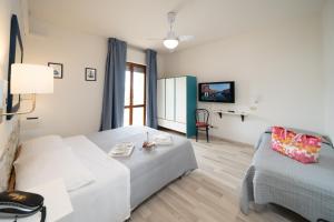 Stella Mare Rooms Food and Beach