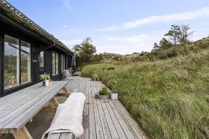 Nordisk Sommerhus I Klitterne Ved Rødhus
