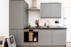 Studio - Sleeps 2 - Paid Parking - Central - WiFi