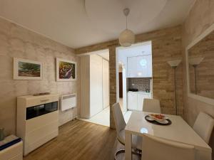 City-Side Apartment