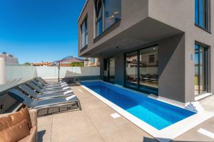 Casa Seal by Briskva