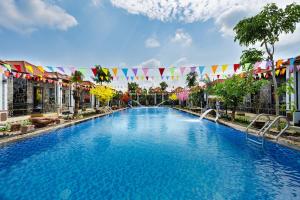 Hoa Lư - An Resort