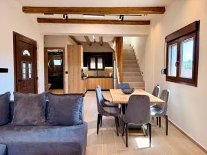 Villa Maristhea Seaside with Private Pool