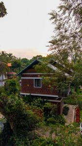 Avocado Cottages by Alaya Stays, Coorg