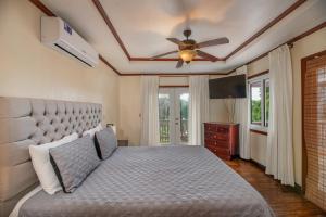 Esvedra Residence near West End & Beaches - Starlink