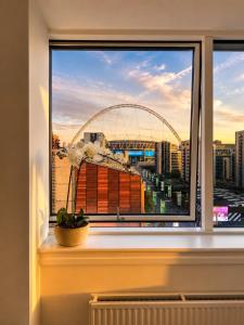 Luxury 3BR Wembley Stadium View