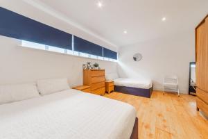 Central - Stay 4 - Paid Parking - Near Transport