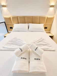 ALZETA Aparthotel