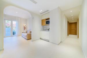 Suites 21 Luxury Apartment