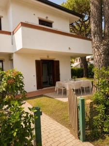 Marina Garden Home