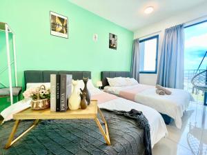 R 1-5Pax Cozy Home SetiaAlam 100mpsWifi&TV Trefoil