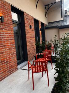 Room 44 Garden 1