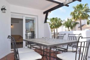 Beautiful 2 Bedroom Duplex