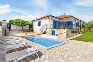 Villa Umag Istria seaview private pool and garage by Rentistra