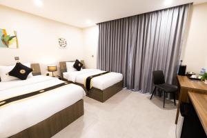 Walk Street Hotel & Apartment