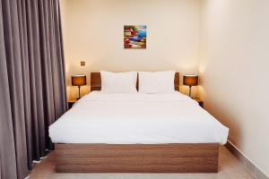 Walk Street Hotel & Apartment