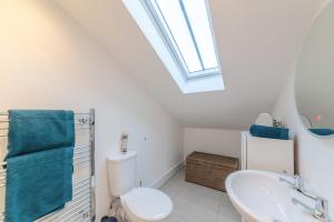 Rooftop - Sleeps 2 - Central - Paid Parking - WiFi