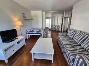 Appartement 2 chambres, climatisé, piscine, tennis