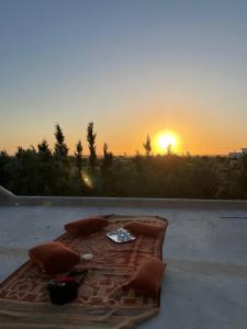Authentic Moroccan Family Experience with Overnight Stay, Cooking & painting Workshop